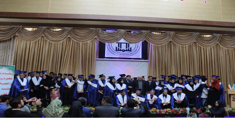 جشن دانش آموختگان پردیس دانشگاهی شمس باحضور هیات امنای محترم و مسئولین دانشگاه